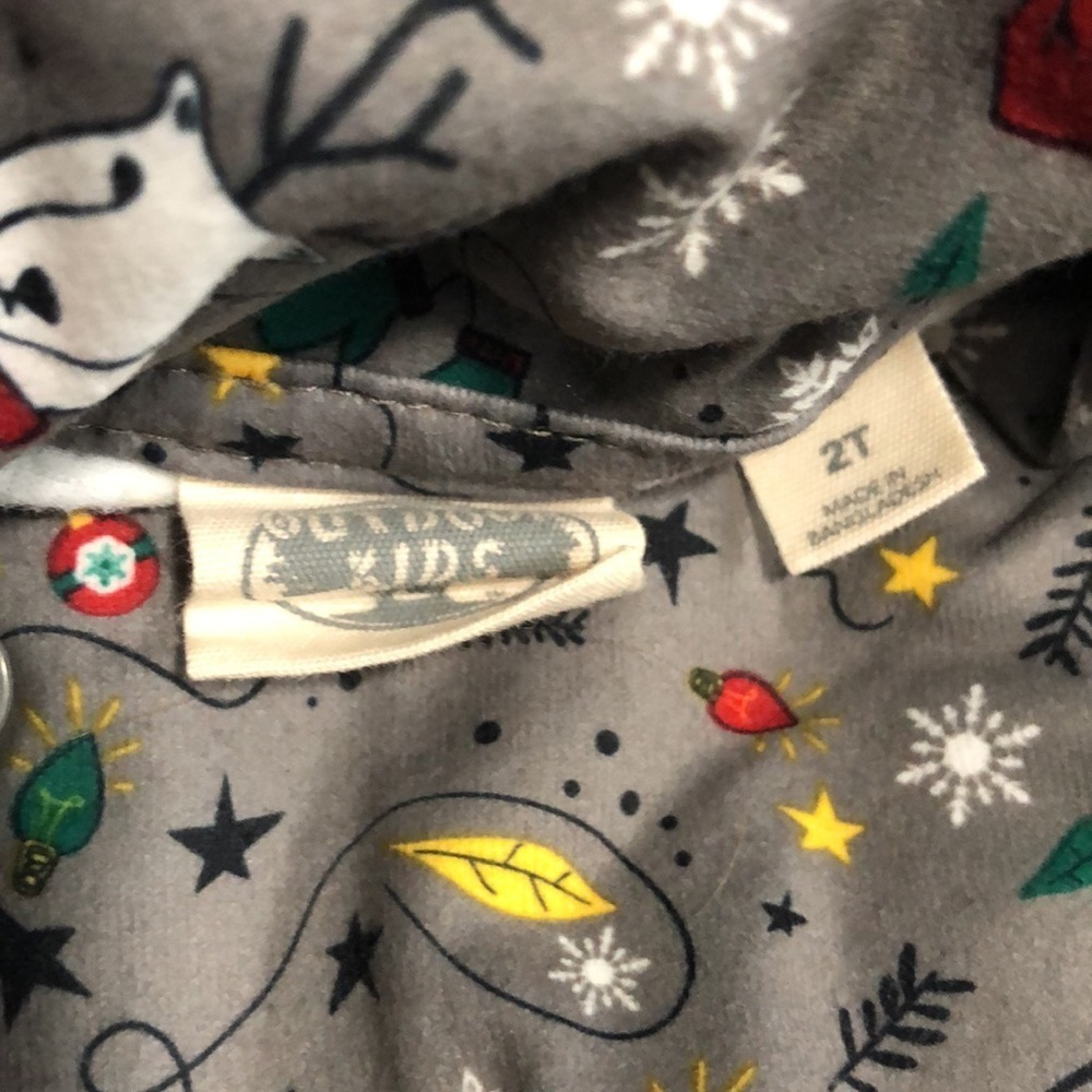 Christmas Pajamas 2T - Picture 5 of 6